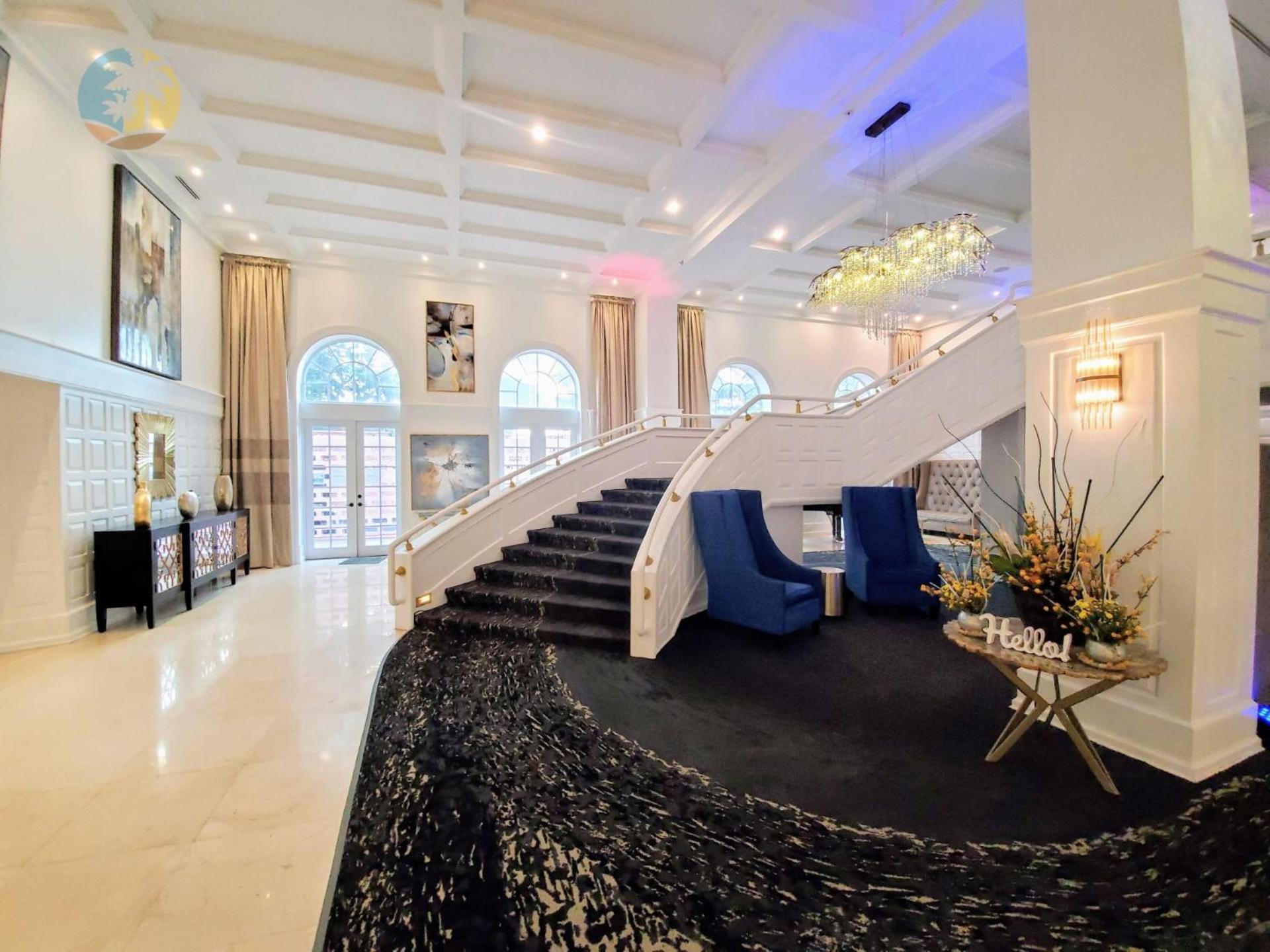 Alexander 1402 Miami Beach