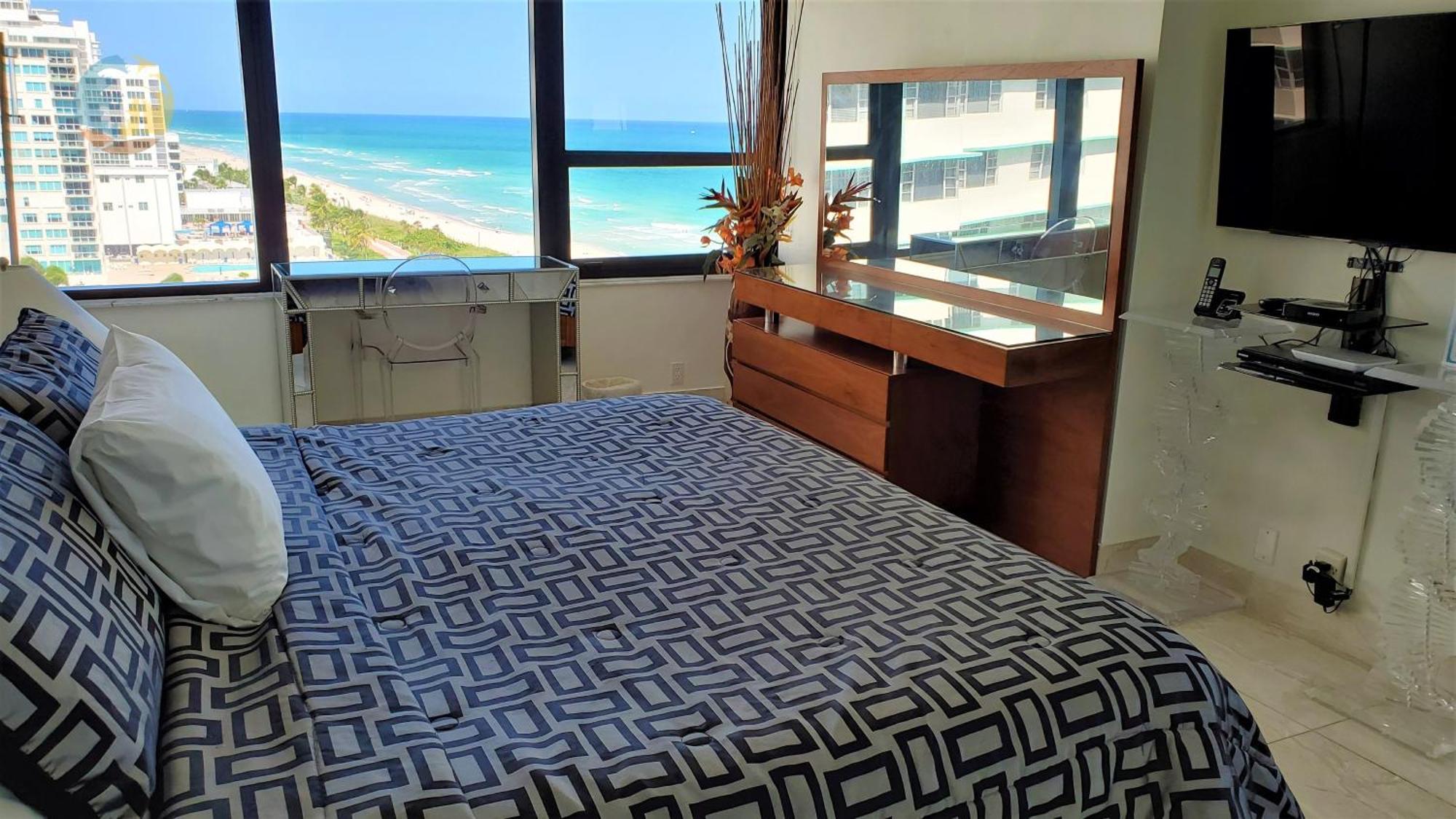 Alexander 1402 * Miami Beach